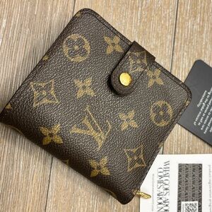 LOUIS VUITTON - Vintage Monogram Compact Wallet